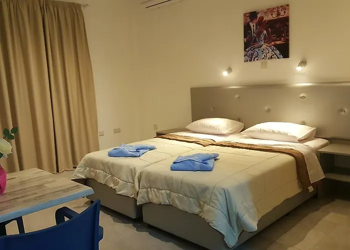 Florence Aparthotel 4*