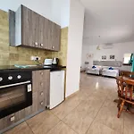 Florence Aparthotel 4*