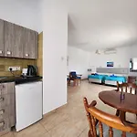 Florence Aparthotel 4*
