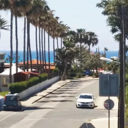 Florence מלון דירות