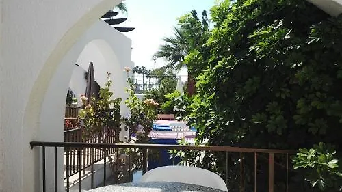 Florence Lägenhetshotell Ayia Napa