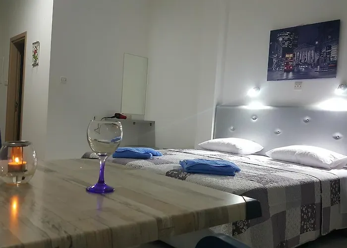 Florence Aparthotel 4*