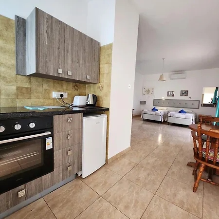 Florence Aparthotel 2*